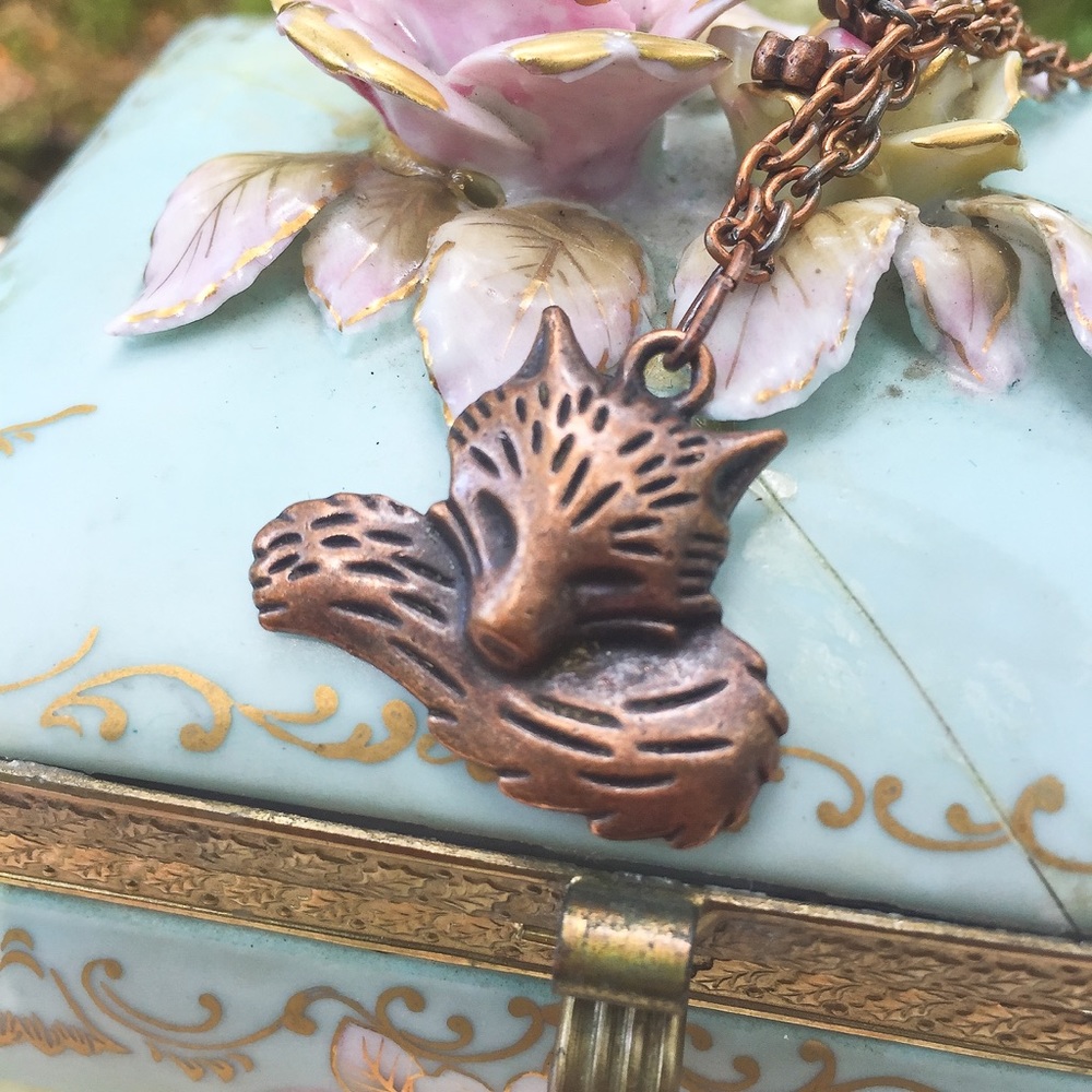 3 for $20 Vintage fox necklace - Picture 1 of 4